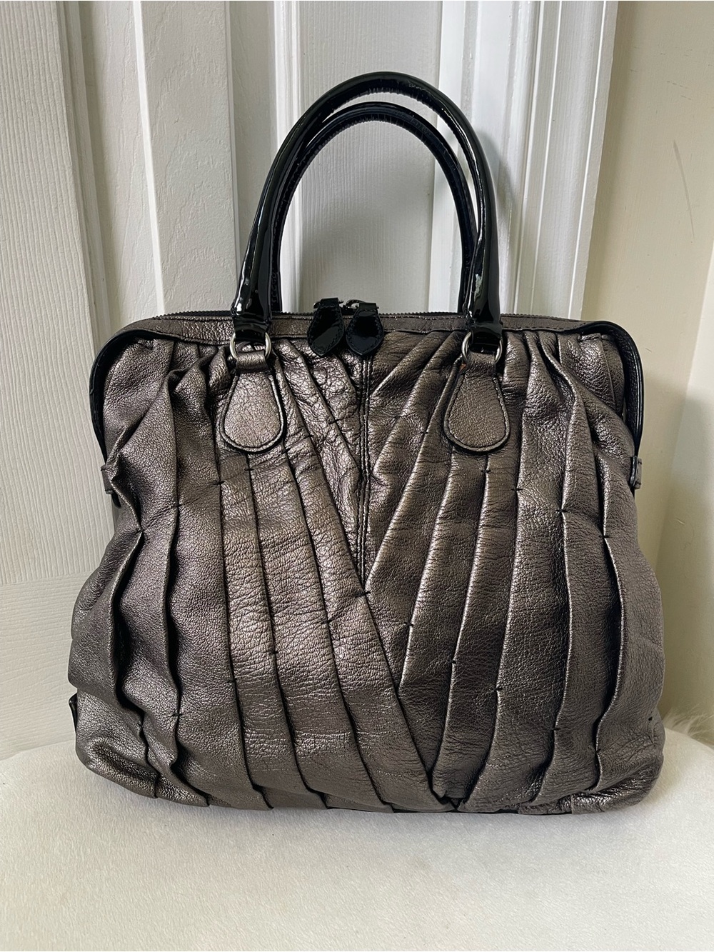 Valentino Garavani Metallic Pewter Pleated Tote with Black Handles - Picture 11 of 15